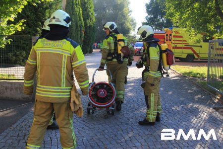 Feueralarm in 76. Oberschule – Brand im Theaterschrank