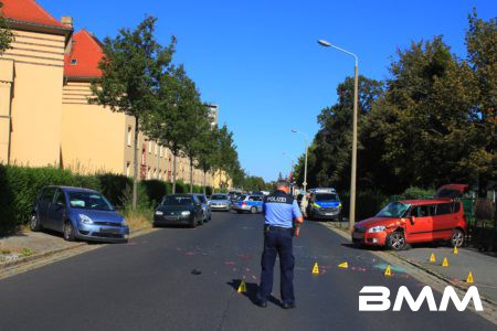 Schwerer Unfall mit zwei Verletzten in Dresden