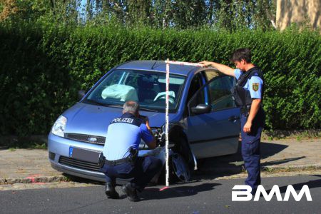 Schwerer Unfall mit zwei Verletzten in Dresden