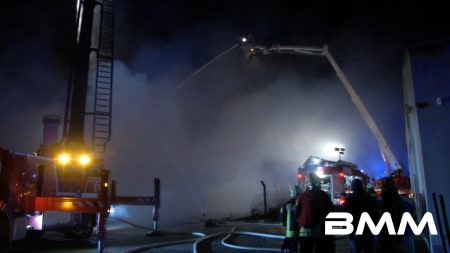 20161218_grossbrand_lagerhallenfischgetraenkehandel_coswig-25