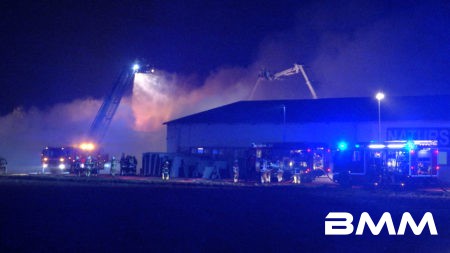 20161218_grossbrand_lagerhallenfischgetraenkehandel_coswig-29