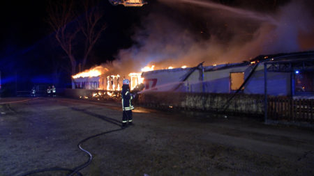 20170224-GroßbrandVereinsheim-Coswig _nd@tv24news-dd (8)